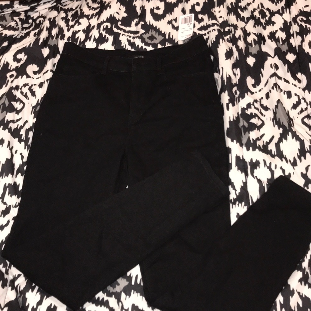 brand new forever 21 jeans! waist size 29